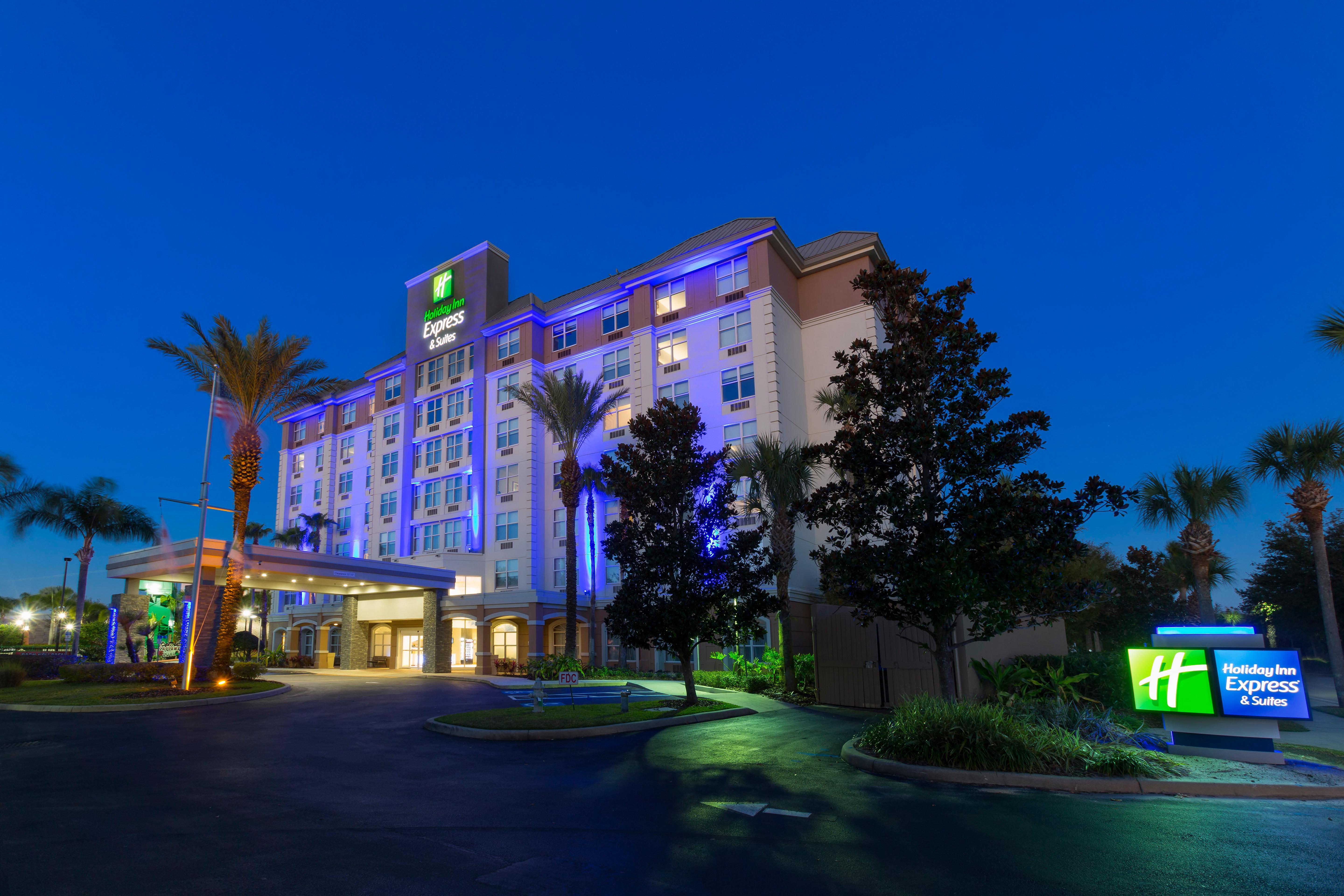 Holiday Inn Express & Suites S Lake Buena Vista By Ihg Kissimmee Exterior foto