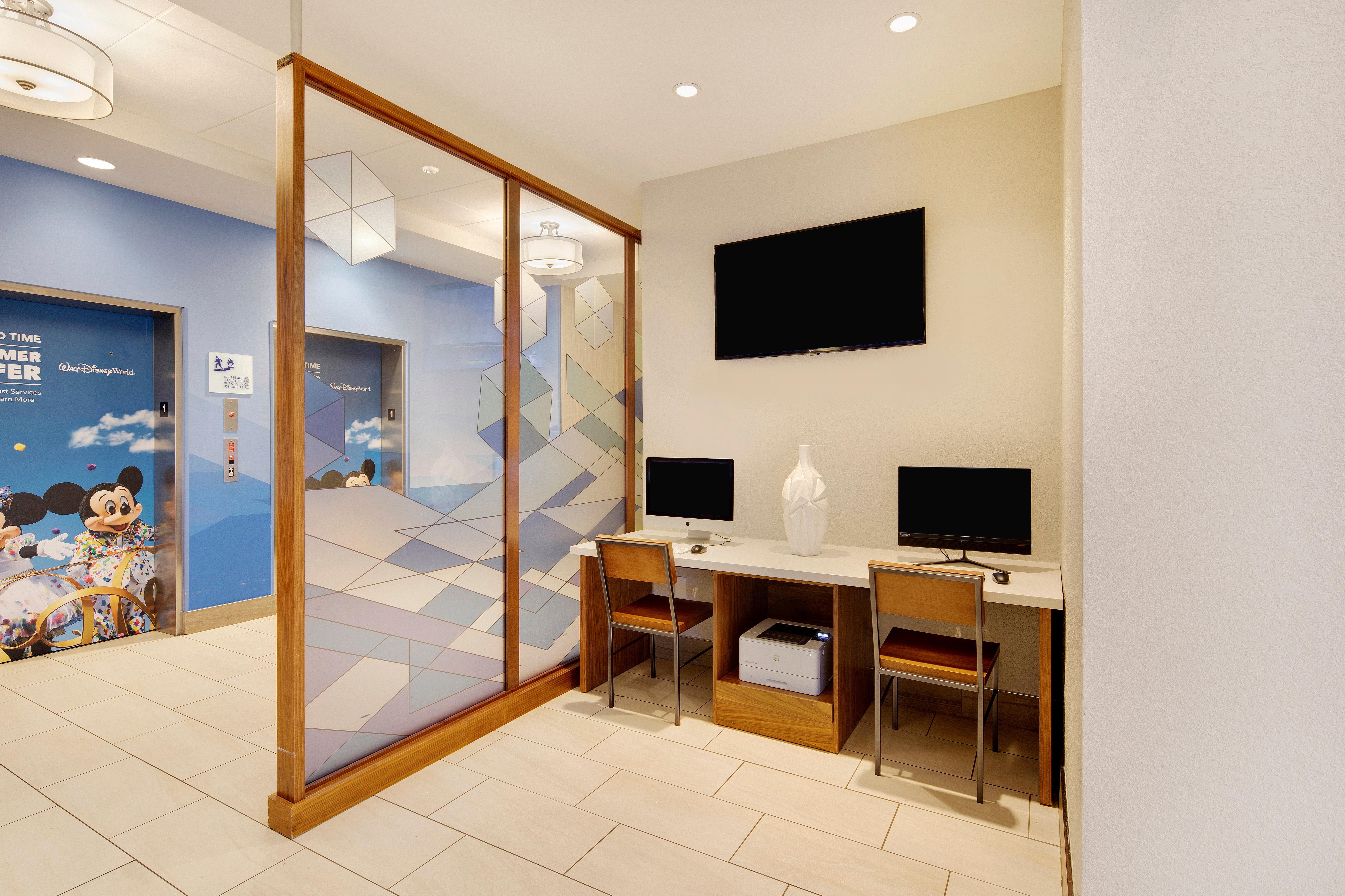 Holiday Inn Express & Suites S Lake Buena Vista By Ihg Kissimmee Exterior foto